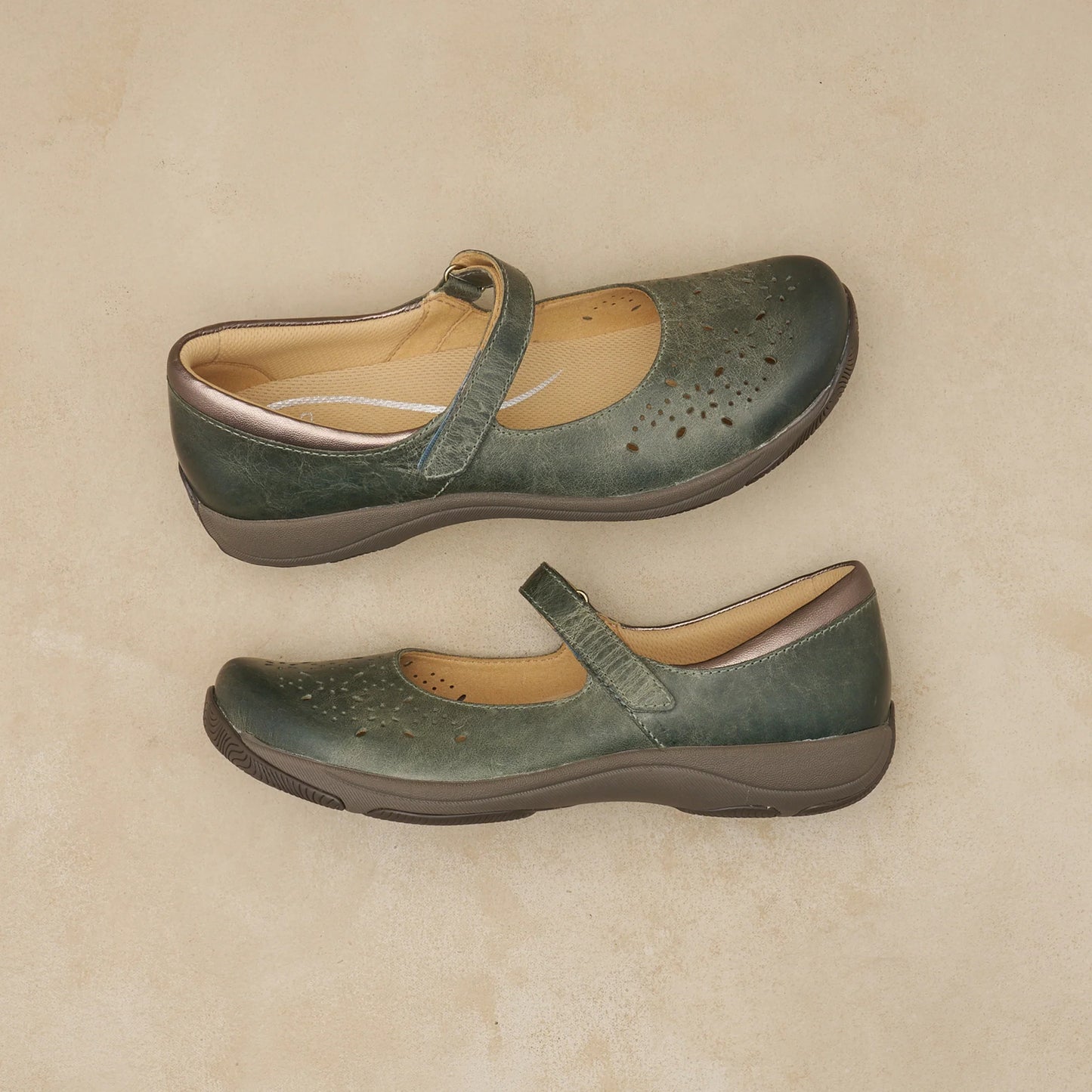 Stacy Lake Waxy Burnished