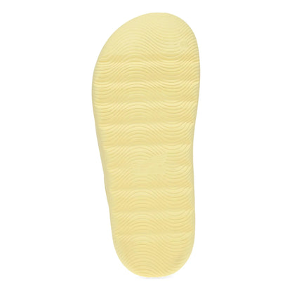 Devyn Lemonade Molded